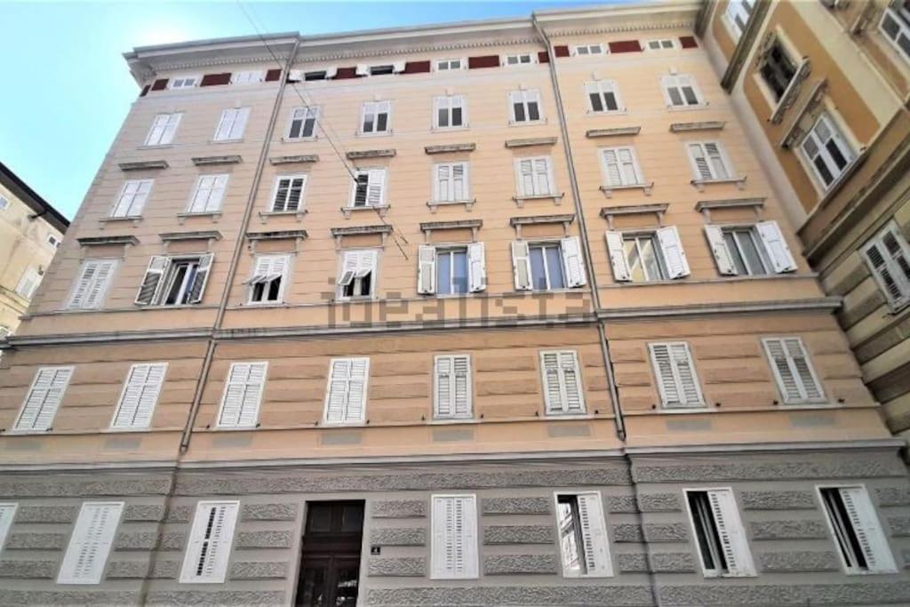 Ferienwohnung La Casa Di Lu Triest Exterior foto